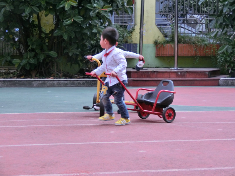 幼儿园的生活。